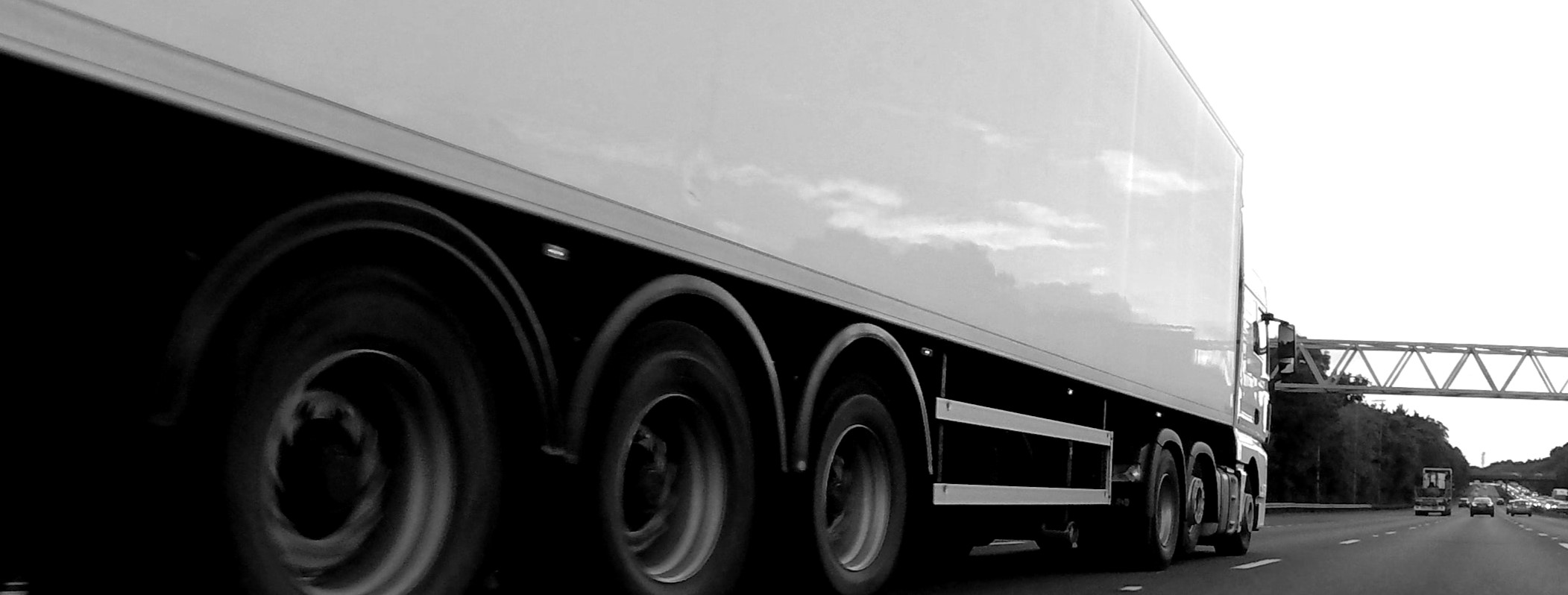 INDUSTRY LEADING TRUCK & TRAILER REPAIRS